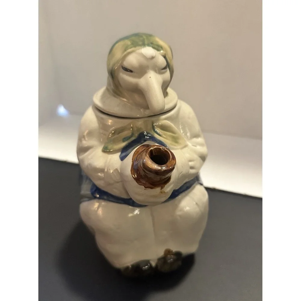 VTG Kitchen Witch On Broom Tea Potion Pot R.J. Drinkwater Ceramic Pottery